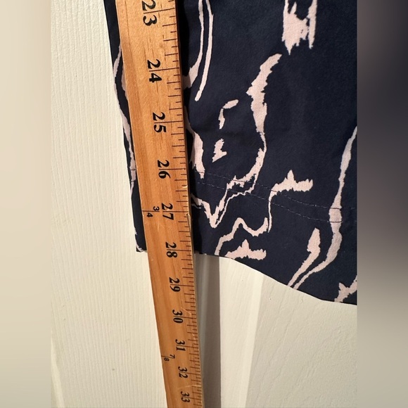 ATHLETA 4 PETITE Vienna Straight Leg Navy Print Cargo Stretch Center Seam Pocket - Picture 8 of 14